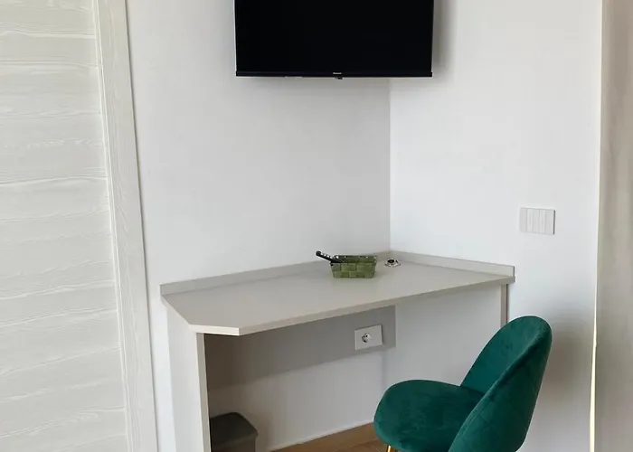 A Crita * ザンブローネ